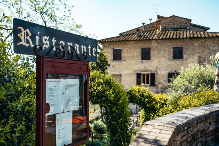 Sosta Francigena Restaurant San Gimignano Poggio ai Laghi